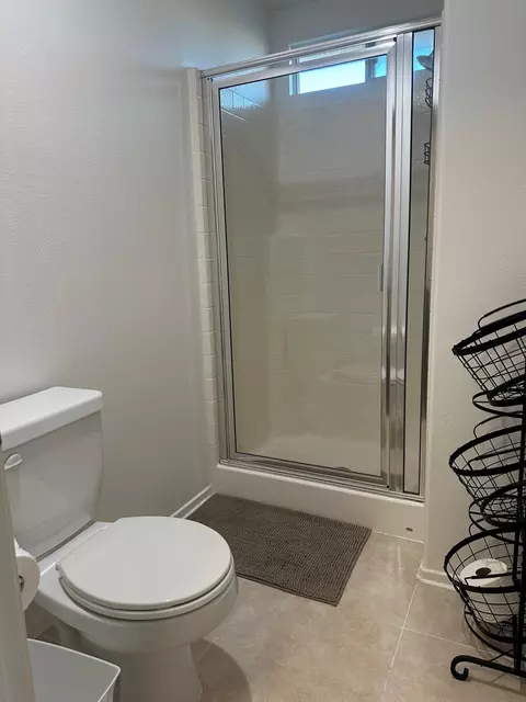 Bath - 43325 Hemings St, Indio, CA 92201 photo 4 of 4