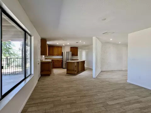 Living - 60358 La Mirada Trl, Joshua Tree, CA 92252 photo 1 of 2