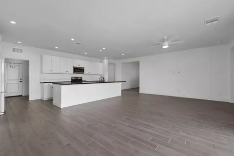 Living - 82410 Murray Canyon Dr, Indio, CA 92201 photo 3 of 6