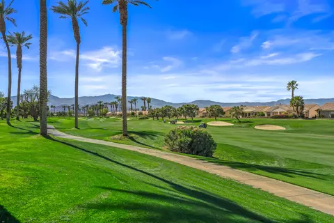 37489 Pineknoll Ave, Palm Desert, CA 92211