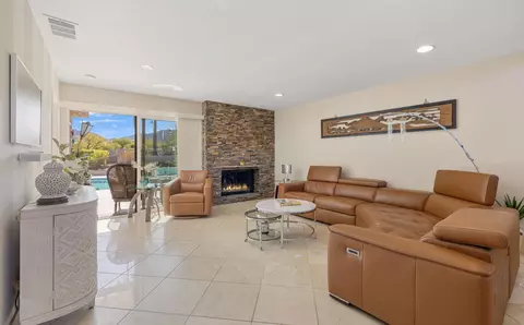 48962 Canyon Crest Ln, Palm Desert, CA 92260