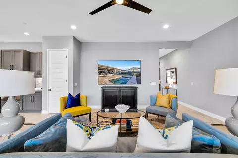 Living - 82470 Crane Dr, Indio, CA 92201 photo 2 of 4