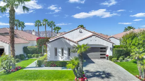 51629 Via Sorrento, La Quinta, CA 92253