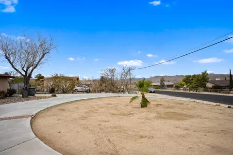 58129 Pueblo Trail Trl, Yucca Valley, CA 92284 photo 6