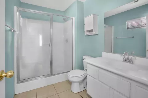 Bath - 49801 Jade Way, Indio, CA 92201 photo 1 of 2