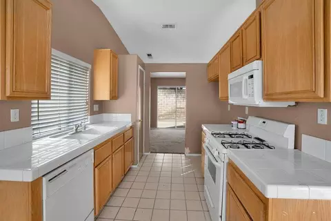 Kitchen - 49801 Jade Way, Indio, CA 92201 photo 1 of 2