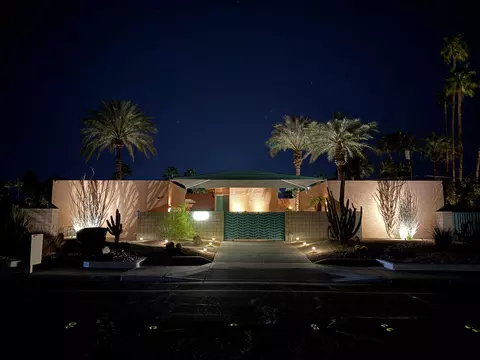 880 E Sunny Dunes Rd, Palm Springs, CA 92264