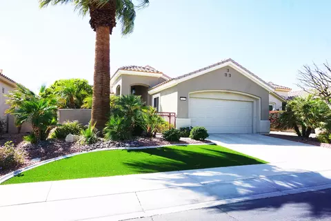 78127 Vinewood Dr, Palm Desert, CA 92211