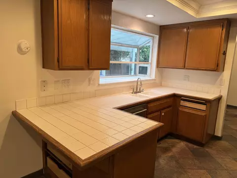 Kitchen - 28367 Merridy Ave, Highland, CA 92346 photo 1 of 1