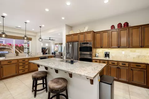 Kitchen - 81940 Eagle Claw Dr, La Quinta, CA 92253 photo 8 of 8