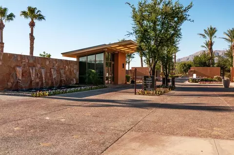 View/Area - 81940 Eagle Claw Dr, La Quinta, CA 92253 photo 4 of 12