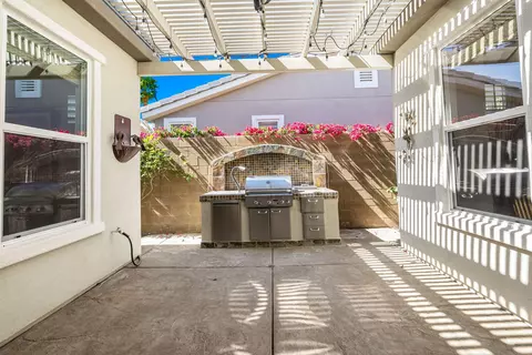 Exterior - 81940 Eagle Claw Dr, La Quinta, CA 92253 photo 8 of 25