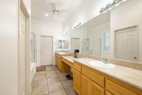 Bath - 82714 Odlum Dr, Indio, CA 92201 photo 1 of 5