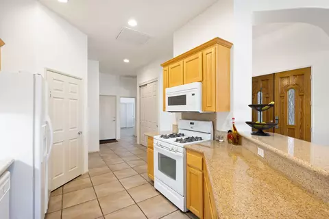 Entry Way - 82714 Odlum Dr, Indio, CA 92201 photo 3 of 3
