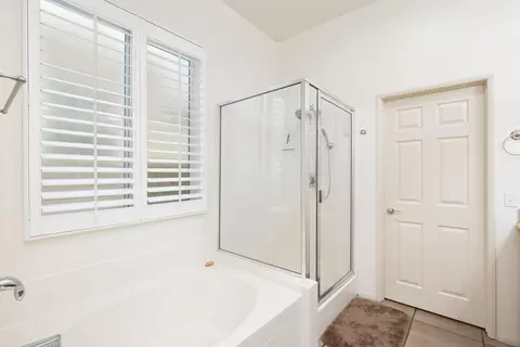 Bath - 82714 Odlum Dr, Indio, CA 92201 photo 2 of 5