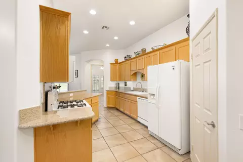 Kitchen - 82714 Odlum Dr, Indio, CA 92201 photo 4 of 4