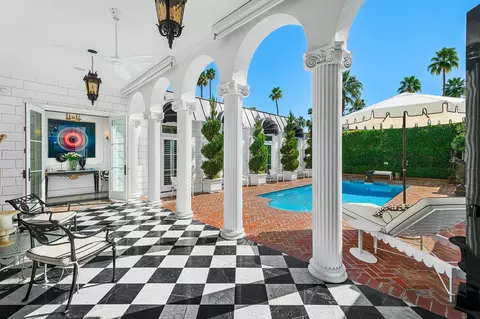 1106 S Driftwood Dr, Palm Springs, CA 92264