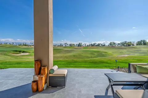 55196 Oak Tree, La Quinta, CA 92253