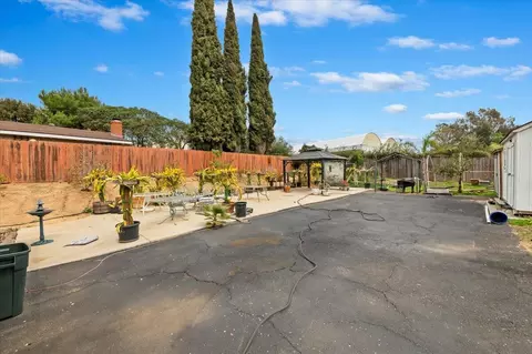 2466 Hummingbird Hill Ln, Fallbrook, CA 92028 photo 12