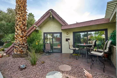 1841 E Tachevah Dr, Palm Springs, CA 92262