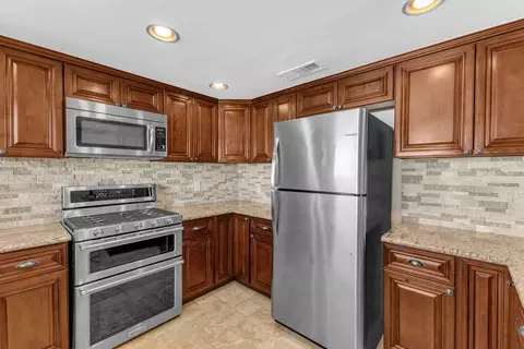 52785 Eisenhower Dr, La Quinta, CA 92253 photo 15