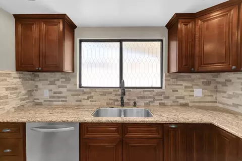 52785 Eisenhower Dr, La Quinta, CA 92253 photo 16