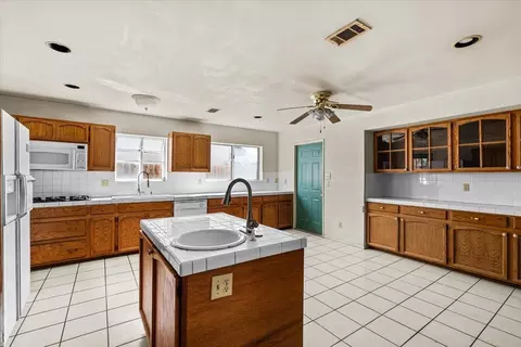 Kitchen - 83404 Vecino Way, Indio, CA 92201 photo 1 of 1