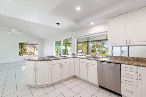 Kitchen - 73165 Haystack Rd, Palm Desert, CA 92260 photo 2 of 5