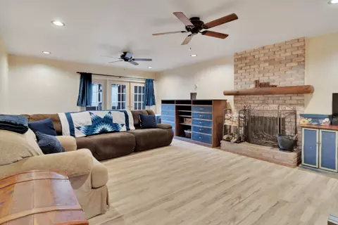 995 Elm Ave, Beaumont, CA 92223 photo 6