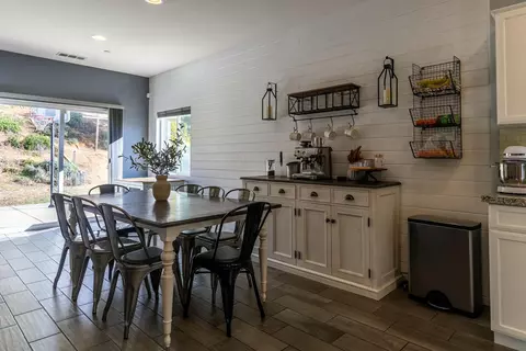 Dining - 37 Laurel Ct, Calimesa, CA 92320 photo 1 of 1