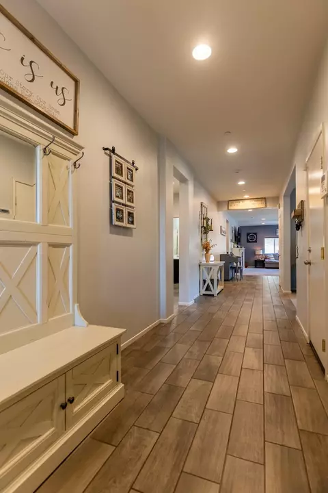 Entry Way - 37 Laurel Ct, Calimesa, CA 92320 photo 1 of 2
