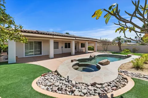 40847 Sandpiper Ct, Palm Desert, CA 92260