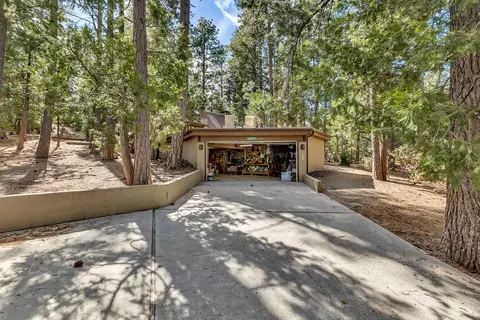Exterior - 52831 Laurel Trl, Idyllwild, CA 92549 photo 9 of 39