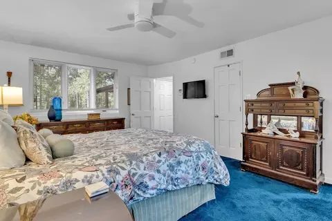 Bedroom - 52831 Laurel Trl, Idyllwild, CA 92549 photo 4 of 10