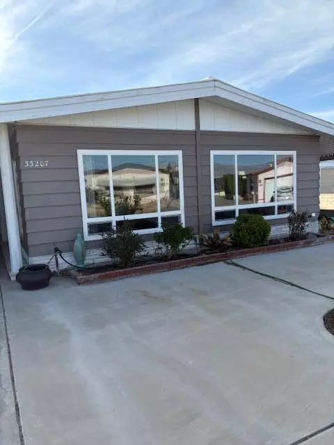 33207 Laura Dr, Thousand Palms, CA 92276