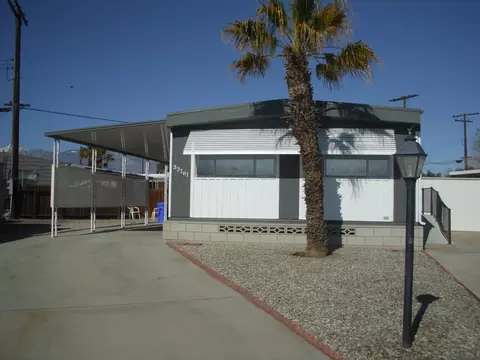 33161 Laredo Cir, Thousand Palms, CA 92276 photo 3