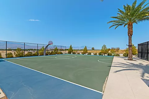 View/Area - 43654 Treviso Dr, Indio, CA 92203 photo 8 of 9
