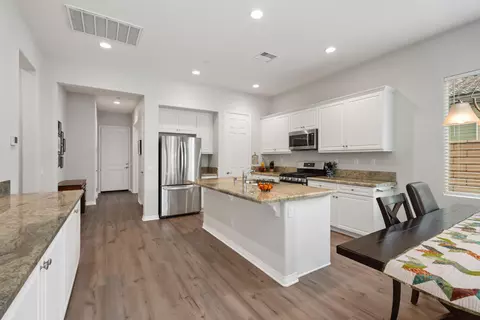 Entry Way - 43654 Treviso Dr, Indio, CA 92203 photo 4 of 5