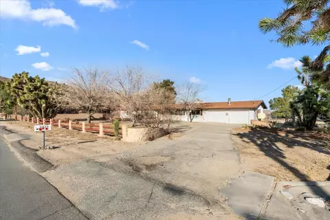 Exterior - 6929 Grand Ave, Yucca Valley, CA 92284 photo 8 of 8