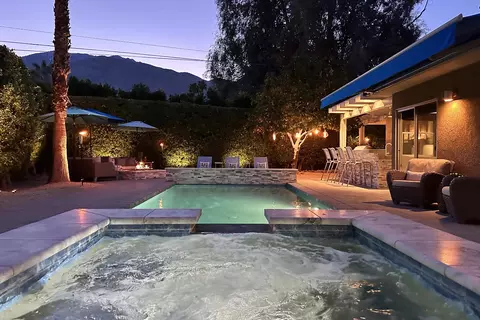 655 Dunes Ct, Palm Springs, CA 92264