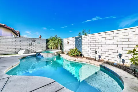 Exterior - 43357 Valmara Ct, Indio, CA 92203 photo 6 of 11