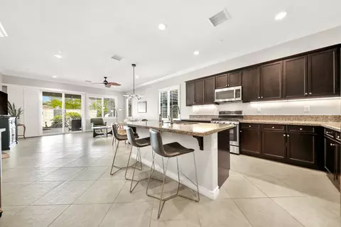 Kitchen - 43357 Valmara Ct, Indio, CA 92203 photo 1 of 5