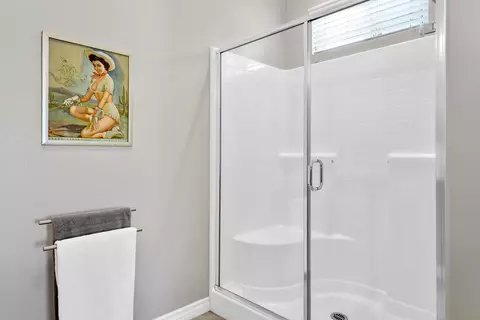 Bath - 43357 Valmara Ct, Indio, CA 92203 photo 2 of 3