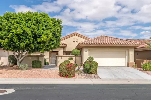 78582 Dancing Waters Rd, Palm Desert, CA 92211