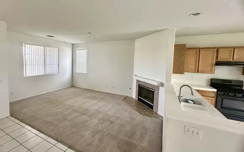 Living - 47560 Stampede Trl, Indio, CA 92201 photo 3 of 5