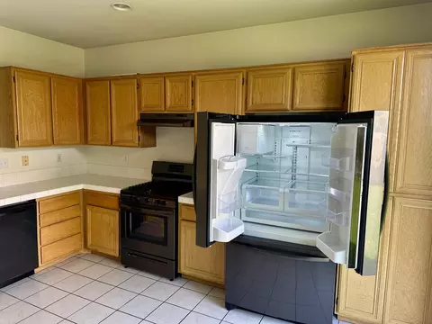 Kitchen - 47560 Stampede Trl, Indio, CA 92201 photo 2 of 2