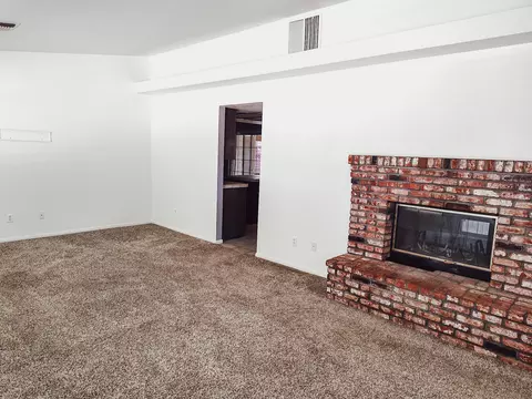 58289 Carlyle Dr, Yucca Valley, CA 92284 photo 8