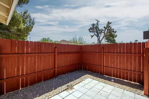 58289 Carlyle Dr, Yucca Valley, CA 92284 photo 32