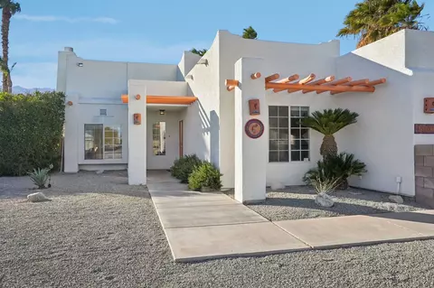28071 Horizon Rd, Cathedral City, CA 92234