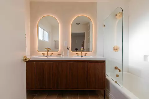 Bath - 61877 Crest Circle Dr, Joshua Tree, CA 92252 photo 1 of 2